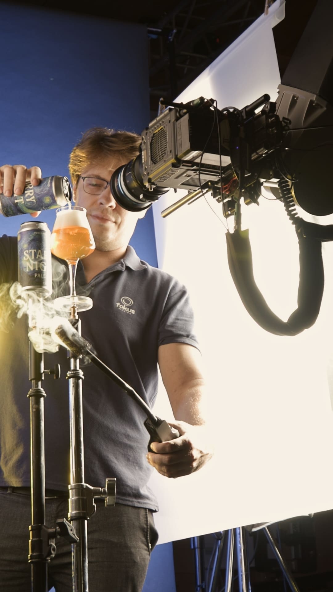 Sören Weingarten on set – tabletop production
